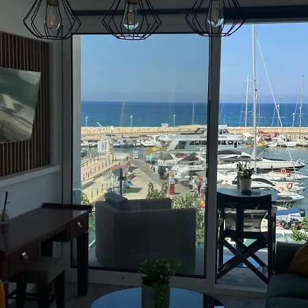 Latchi Marina View アパート *